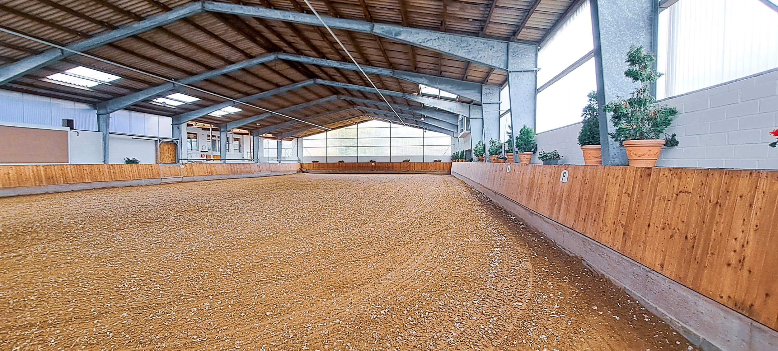 Die große Reithalle bei der Reitgemeinschaft Kreiensen-Rittierode